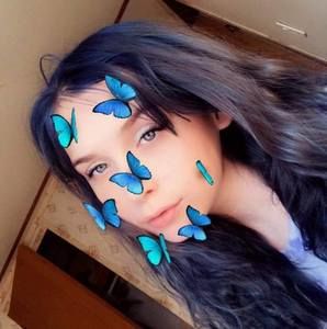 Meet your Posher, Brittney